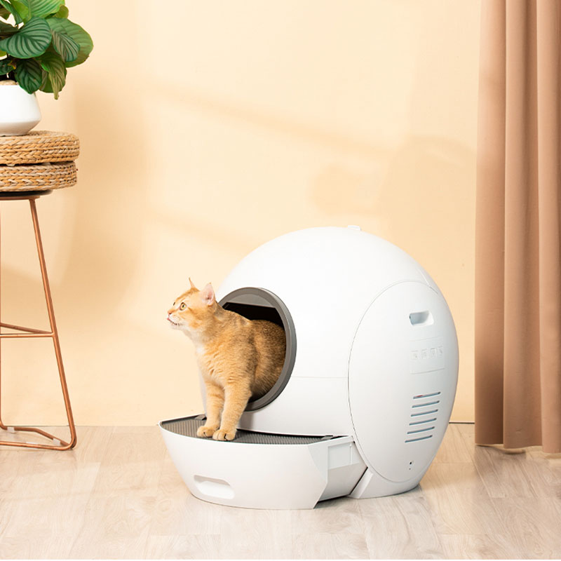 Cute Cat Litter Box Automatic Robot Cover Plastic Hidden Cat Litter Tray Toilet Low Entry Round Arenero Gato Pet Products